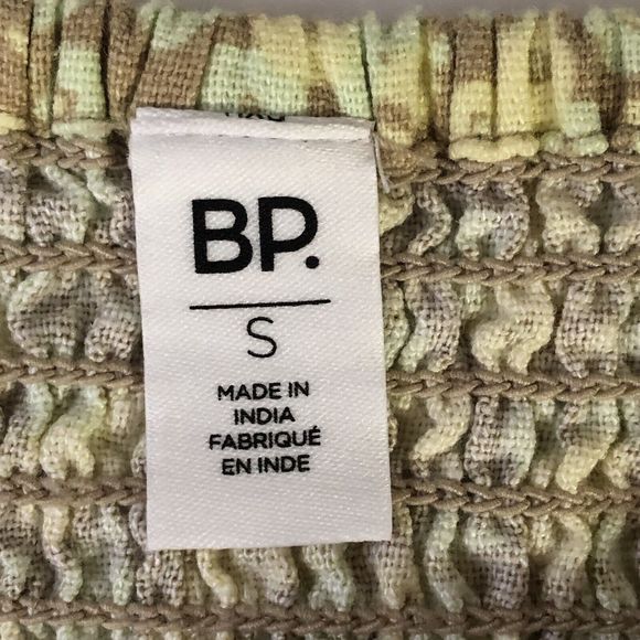 BP Crop Top Size Small Floral Print Smocked - Picture 3 of 11